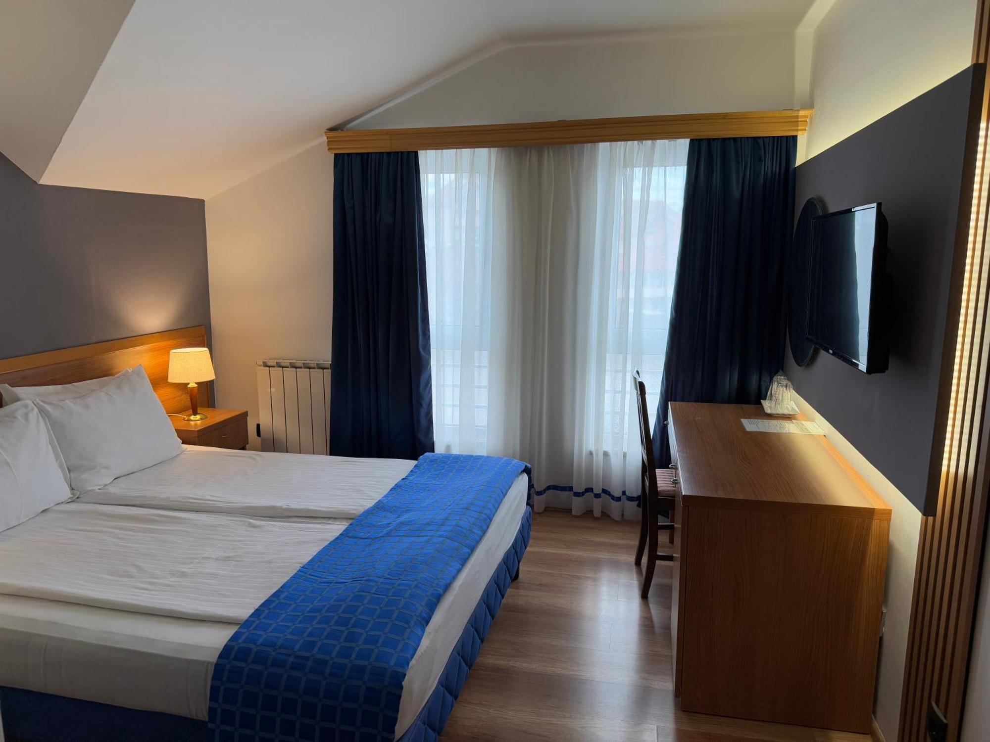 Motel M Vlasenica ภายนอก รูปภาพ