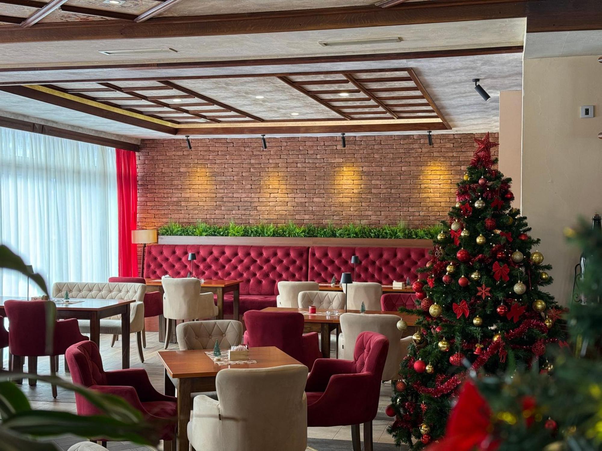 Motel M Vlasenica ภายนอก รูปภาพ