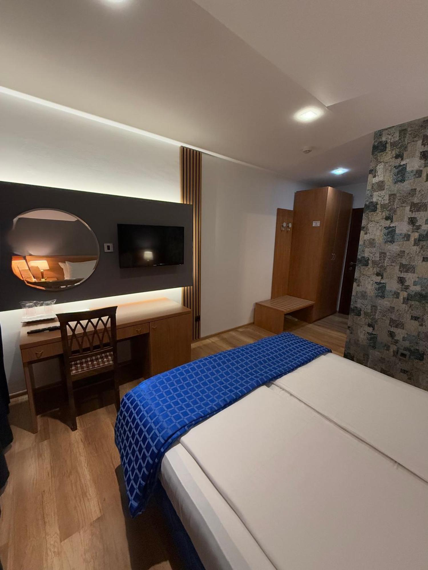 Motel M Vlasenica ภายนอก รูปภาพ