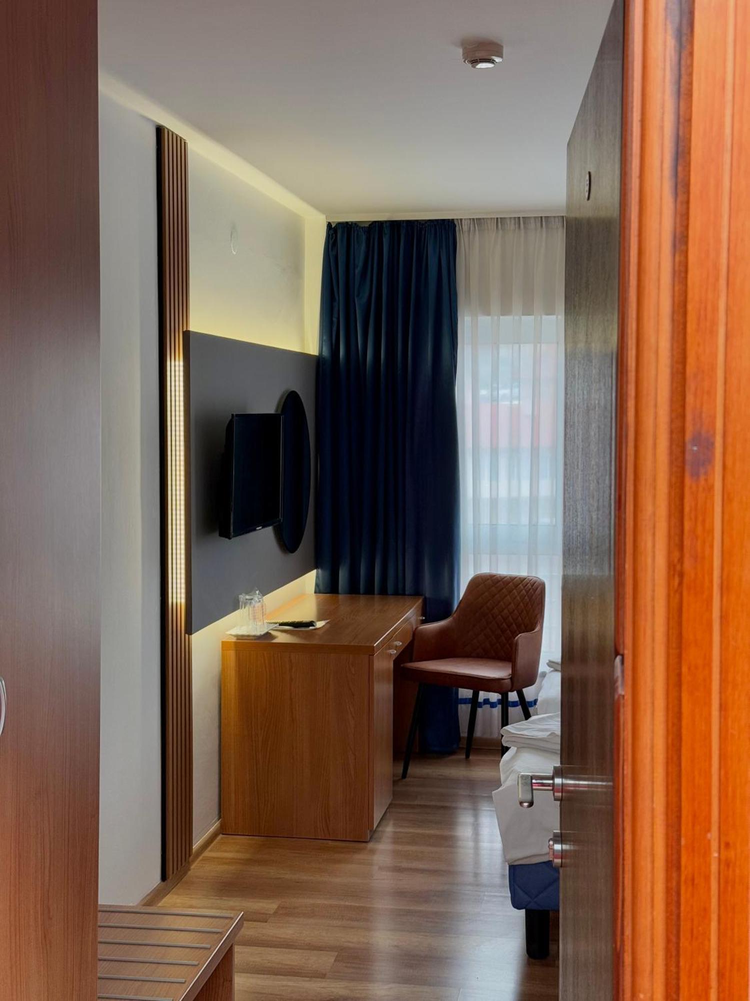 Motel M Vlasenica ภายนอก รูปภาพ
