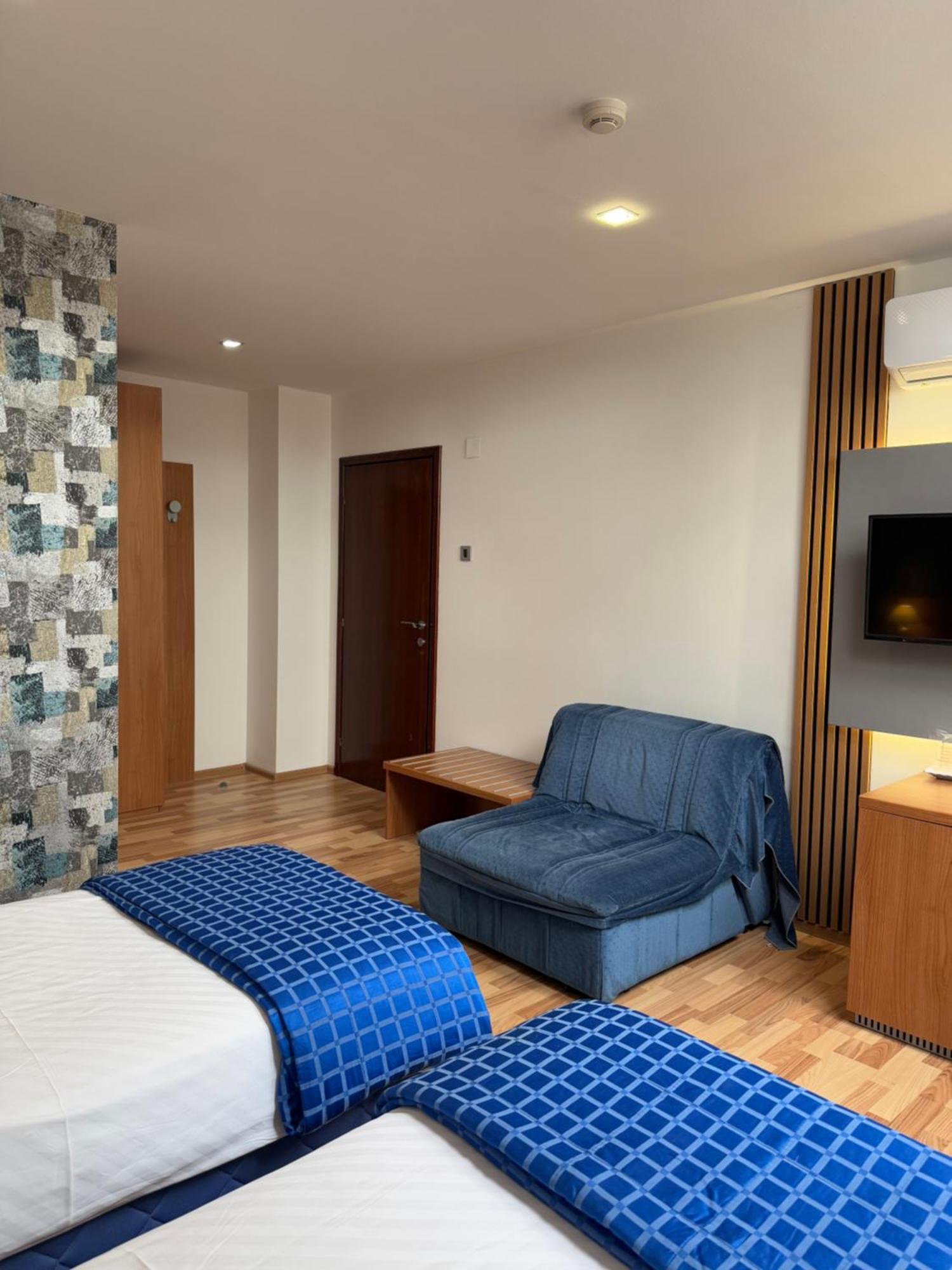 Motel M Vlasenica ภายนอก รูปภาพ