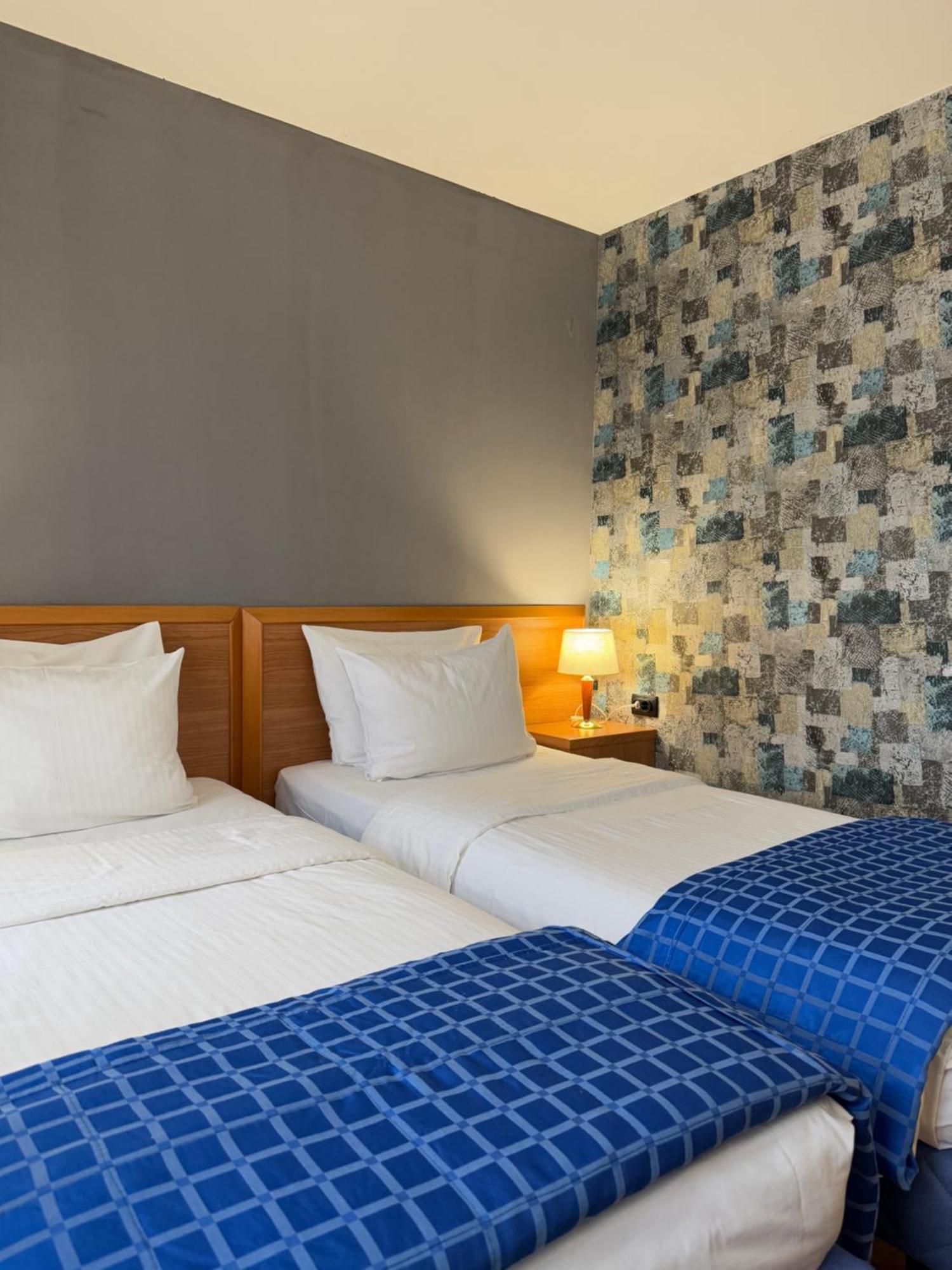 Motel M Vlasenica ภายนอก รูปภาพ