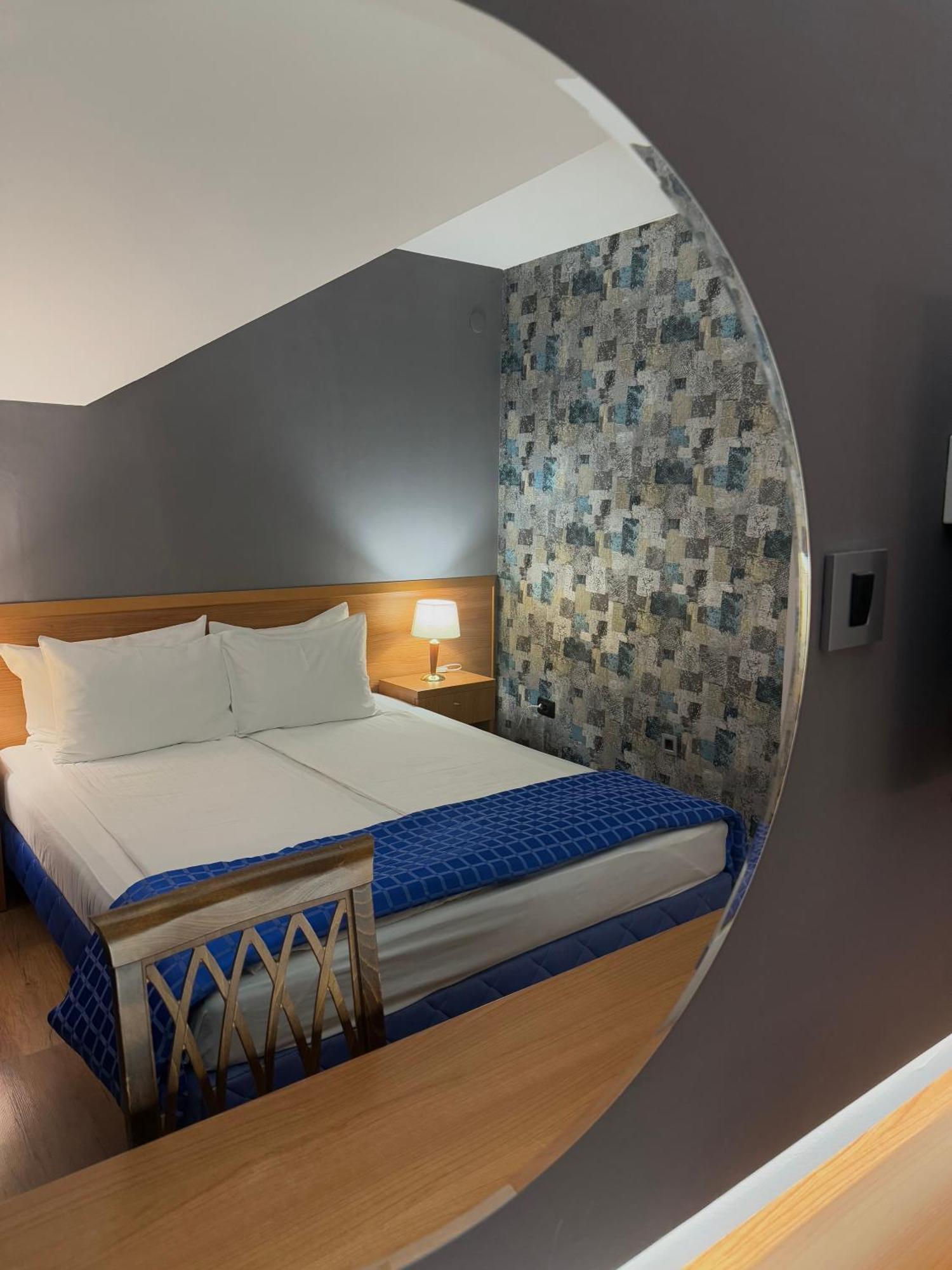 Motel M Vlasenica ภายนอก รูปภาพ